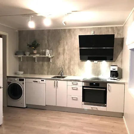 Central Holiday With 4 Bedrooms *