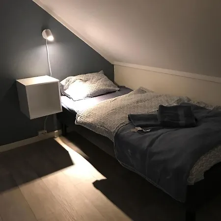 Central Holiday With 4 Bedrooms *