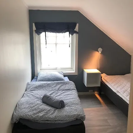 Central Holiday With 4 Bedrooms Villa